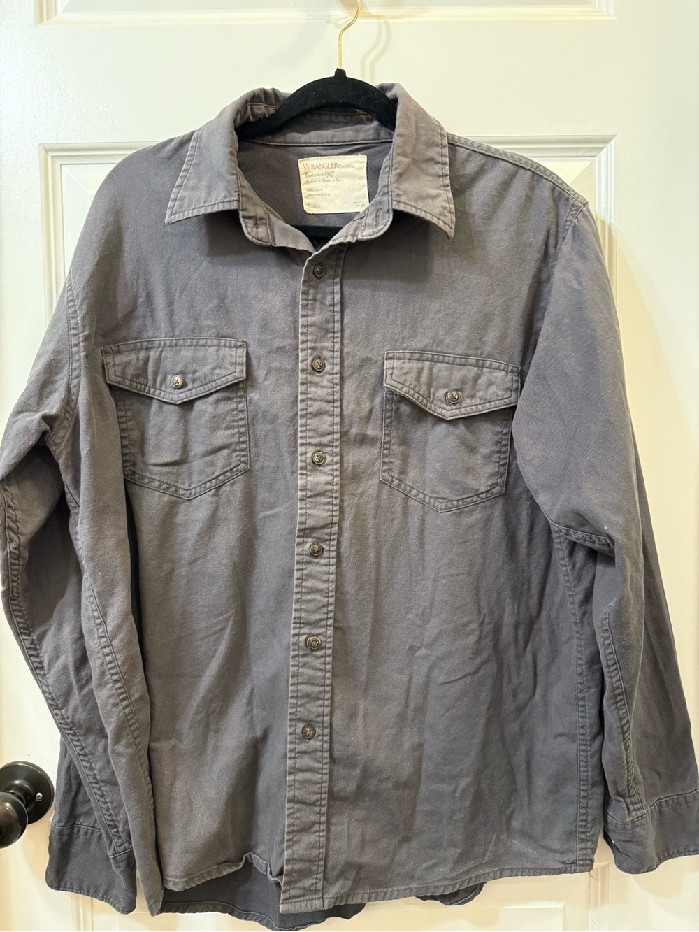 Wrangler Jeans Co. Gray 100% Cotton Button-Up Shirt Large